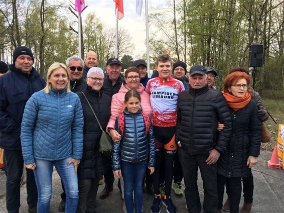Wielrenner Bob Poelmans hangt fiets aan de haak - Beringen