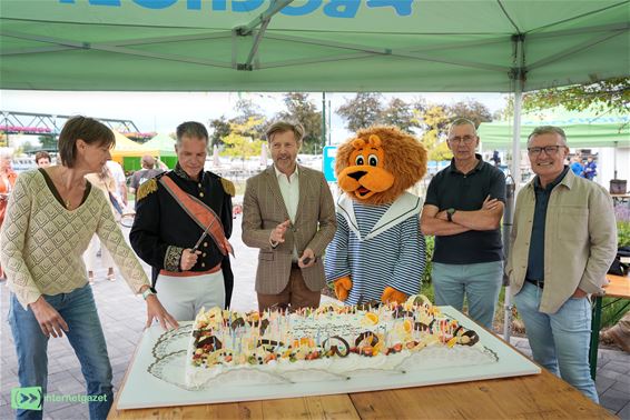 Willem, taart en veel vertier aan de Vaart - Bocholt