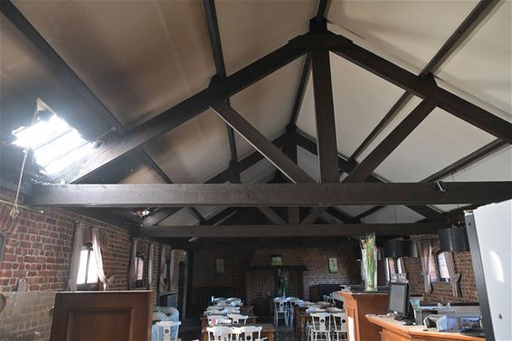 Winkel De Posthoorn dicht na brand - Leopoldsburg