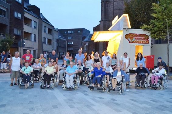 WZC De Bekelaar naar Lommel-kermis - Lommel