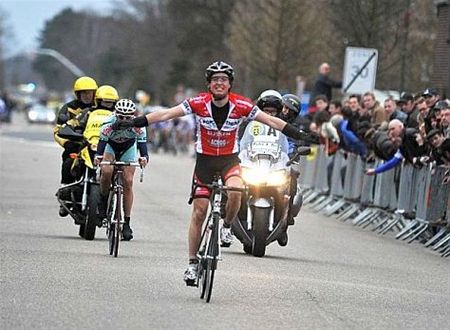 Yannick Eijssen wint 13de Beverbeek Classic