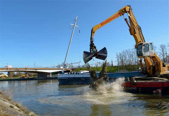 Zand in het kanaal - Beringen