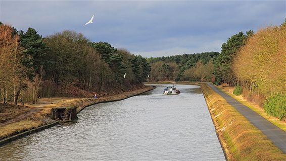 Zicht vanop de voetgangersbrug - Lommel