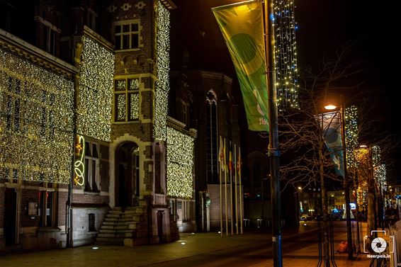 Zie ik de lichtjes van de Kerkstraat... - Pelt