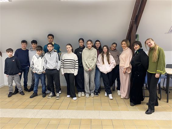 Zolderlingen: nieuw sociaal-artistiek theater - Beringen