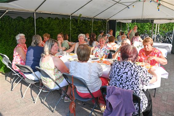 Lommel - Zomerse BBQ bij Femma Lutlommel