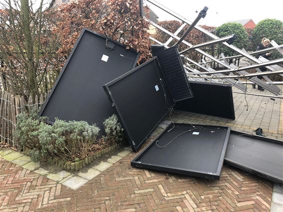 Zonnepanelen niet bestand tegen storm - Pelt