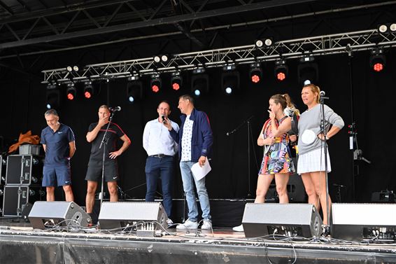 Zonnig feest voor 100 jaar tennis Beringen - Beringen