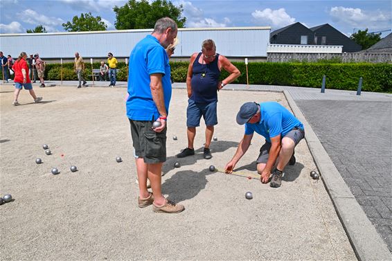 Zonnig zomertornooi bij Inter Lommel Petanque - Lommel