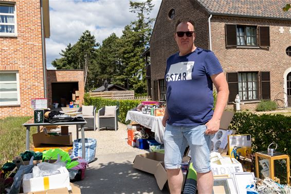 Zonnige 24ste garageverkoop - Lommel