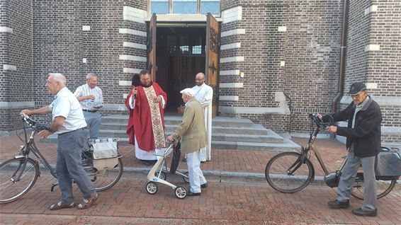 Zonovergoten kapellenfietstocht met fietszegening - Hamont-Achel