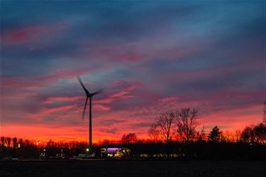 Zonsondergang aan de Kasteletsingel - Beringen