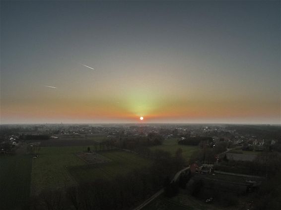 Zonsondergang boven de Heuvel - Lommel