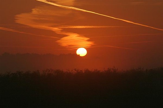 Zonsopgang boven het Hageven - Neerpelt