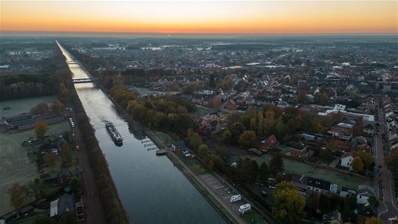 Zonsopgang boven Neerpelt-Centrum - Pelt