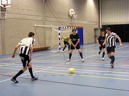 ZOR-cup: FC De Bips weer op kop - Overpelt
