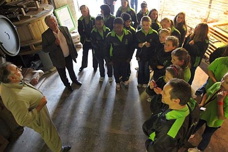 Zuid-Afrikaanse kinderen in de molen - Neerpelt