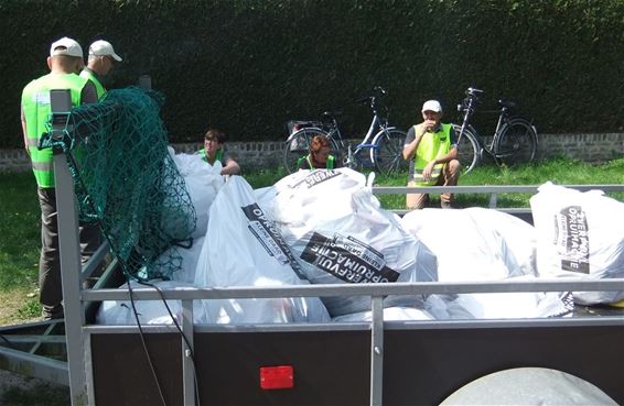 Zwerfvuilactie van start - Neerpelt