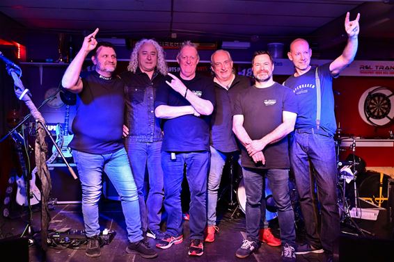 Zweten en swingen met No Sweat - Beringen