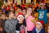 Beringen - Kinderen Steenhoven zingen kerstliedjes