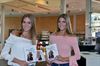 Beringen - Céline en Talisa stellen boek voor in bib