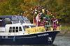 Lommel - Sinterklaas ingehaald in de Barrier