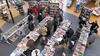 Beringen - Veel volk voor boekenverkoop