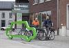 Peer - Peer plaatst 'car bike port'