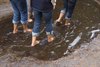 Neerpelt - De Hèntse vrouwen en hun blote voeten