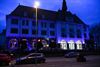 Beringen - Casino kleurt blauw