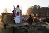 Beringen - De Sint met een boerenkar in Koersel