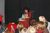 Overpelt - Een echte schrijfster in de klas