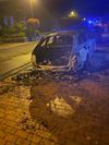 Pelt - Auto uitgebrand in Stationsstraat