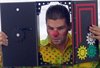 Hamont-Achel - Voetballers winnen clown Patje