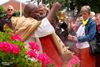 Hamont-Achel - Regen dreigde, maar processie trok uit