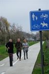 Tongeren - Fietspad naar Kevie langs hondenweide