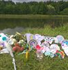 Lommel - Bloemen en tekeningen voor dode kinderen