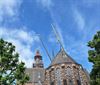 Hamont-Achel - De kerktoren heeft weer een balkon