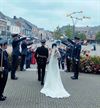 Pelt - Een militair saluut aan het jonge paar