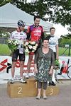 Overpelt - Het podium en het bloemenmeisje
