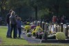 Overpelt - Drukte op het kerkhof