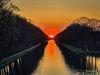 Pelt - Zon zakt weg in het kanaal