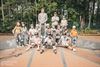 Hechtel-Eksel - Meisjes leren skaten in Sportpark De Hoef