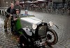 Lommel - Met een oldtimer uit 1936 naar Lommel
