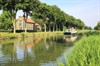 Lommel - Een boot op het kanaal