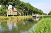 Lommel - Een boot op het kanaal