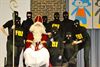 Lommel - FBI op zoek naar de Sint op WICO Sint-Jozef