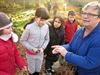 Houthalen-Helchteren - Vetloze vetbollen voor de vogels maken