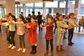 Kinderen dansen in WZC Sporenpark