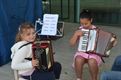 Talentenhuis met muziek op Hertog Janplein